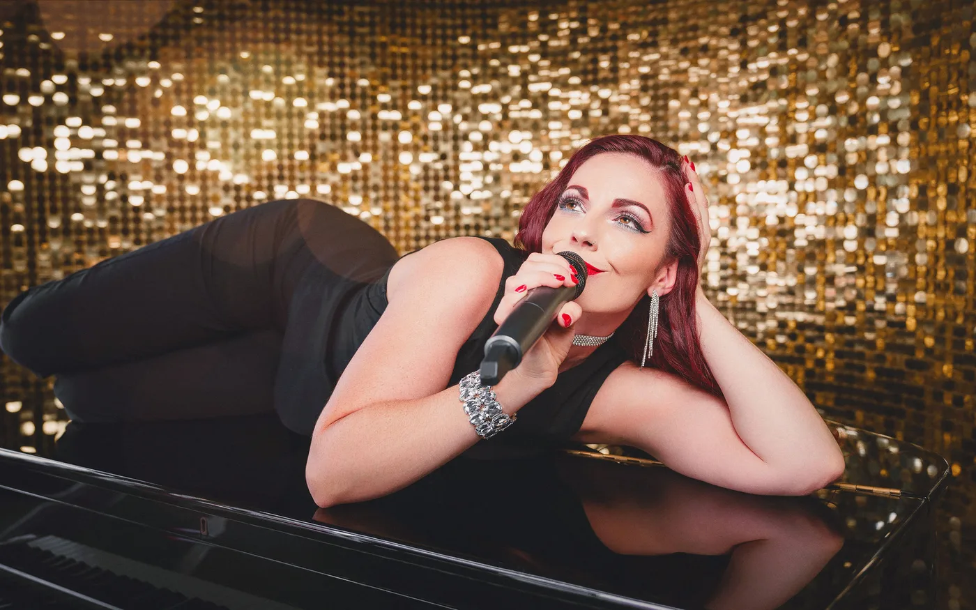 Songbird Siren, Sydney drag and burlesque performer